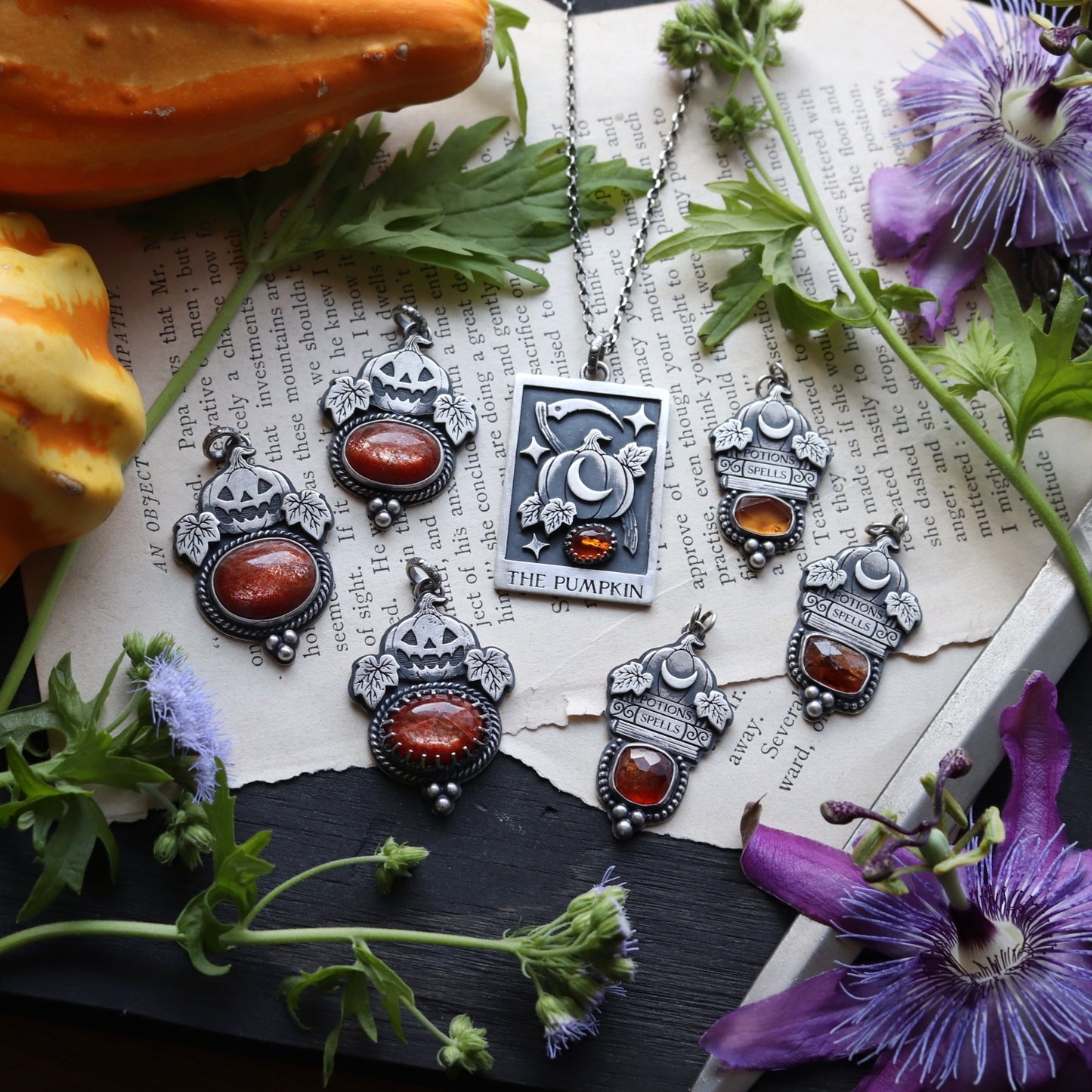 Jack-O-Lanturn Necklace