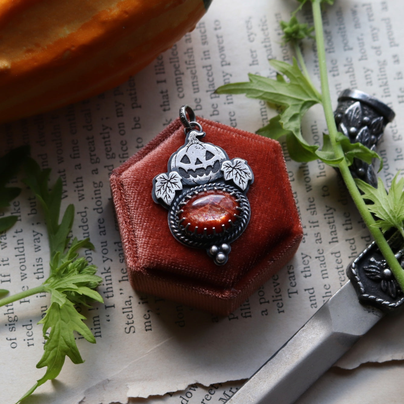Jack-O-Lanturn Necklace