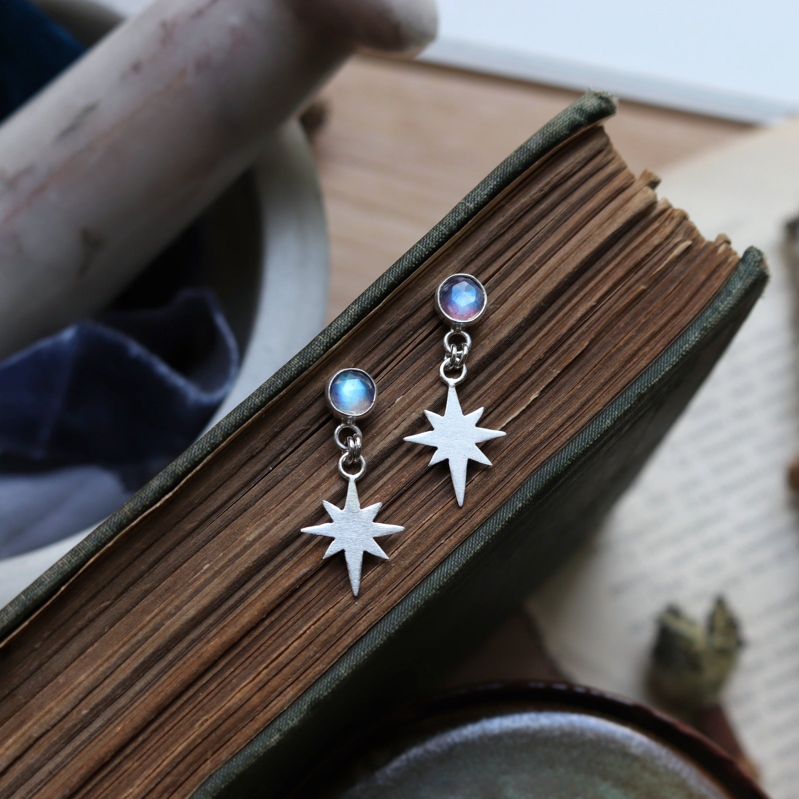 Moonstone Sparkle Earrings (8390210093218)