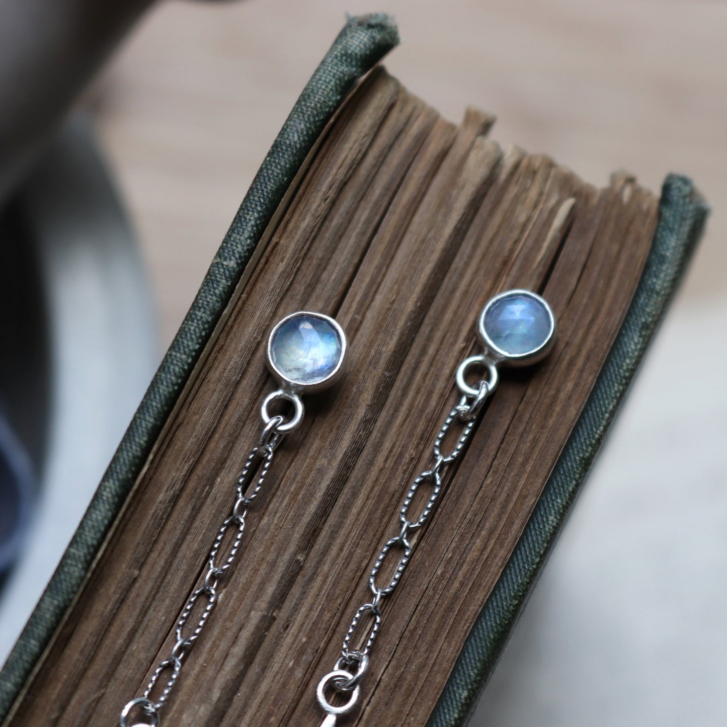 Moonstone Sparkle Earrings(long) (8390210322594)