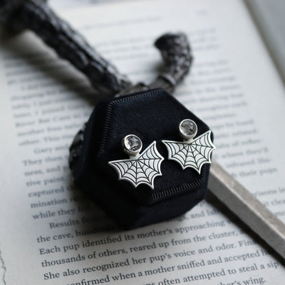 Web Ear Jackets