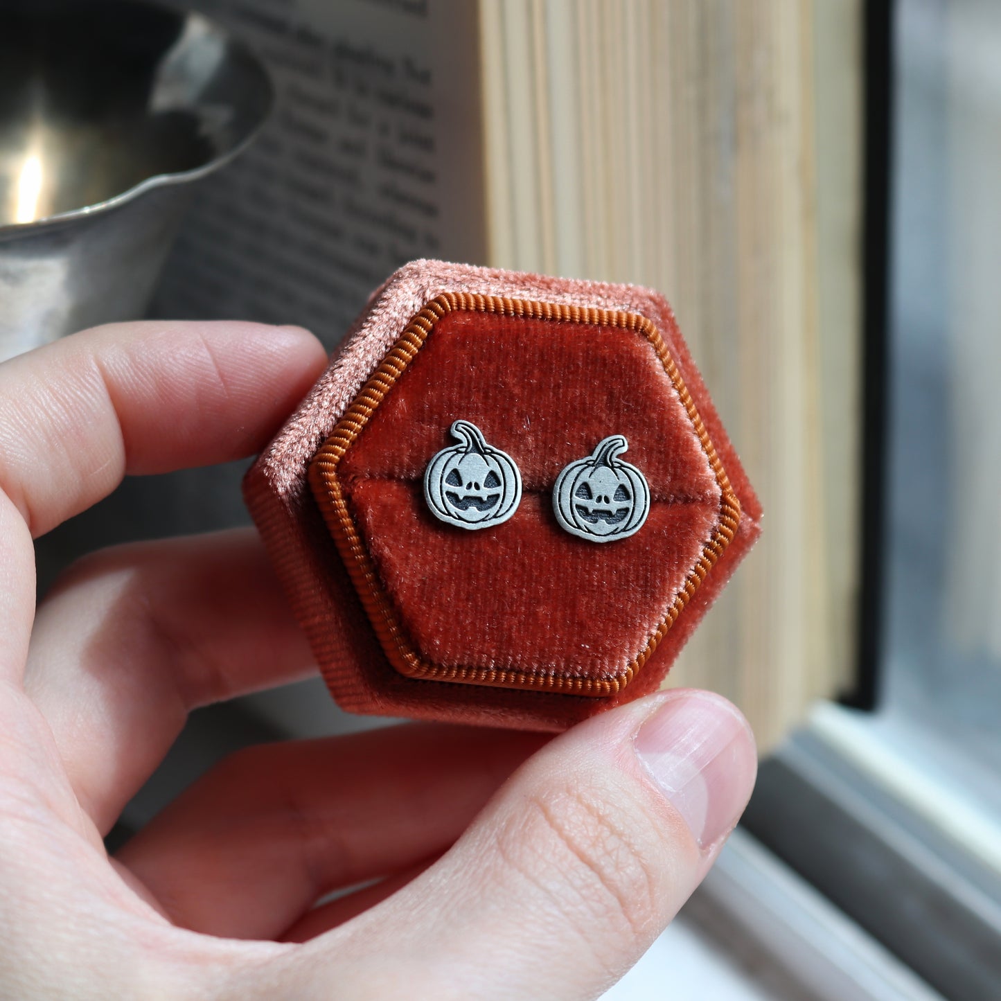 Pumpkin Studs