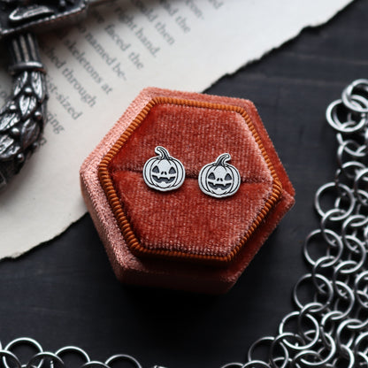Pumpkin Studs