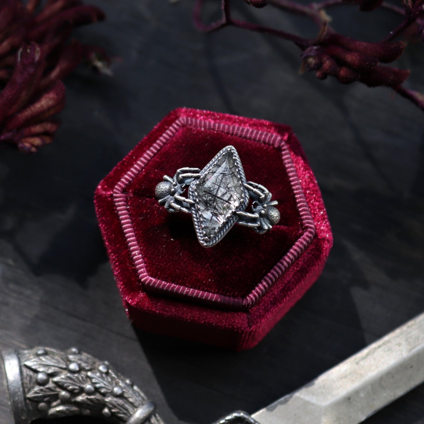 Double spider ring