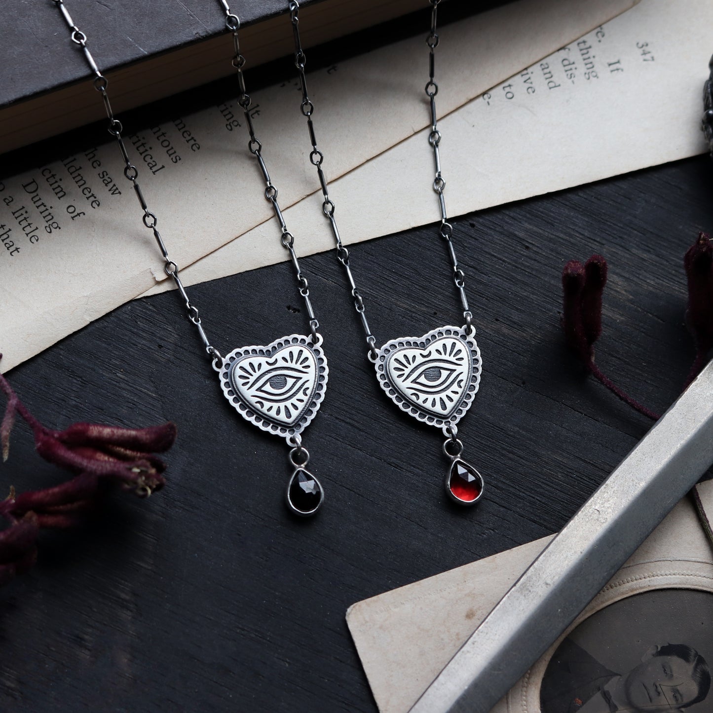 Lover's Eye Necklace (With Stone)