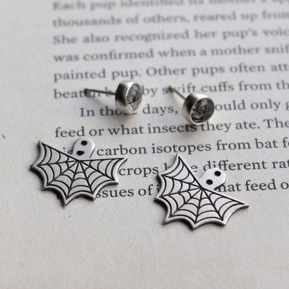 Web Ear Jackets