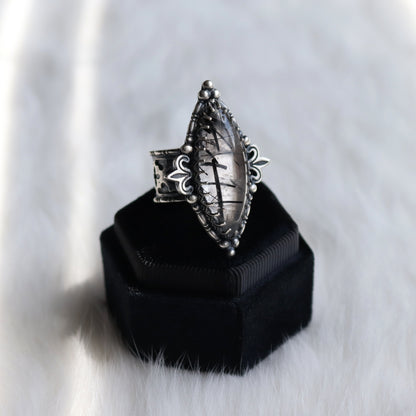 Memento Statment Ring- size 7.5